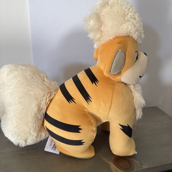 NWT Pokemon 12in Plush - Growlithe growlie Caninos Fukano center Stuffed Animal - Picture 7 of 9